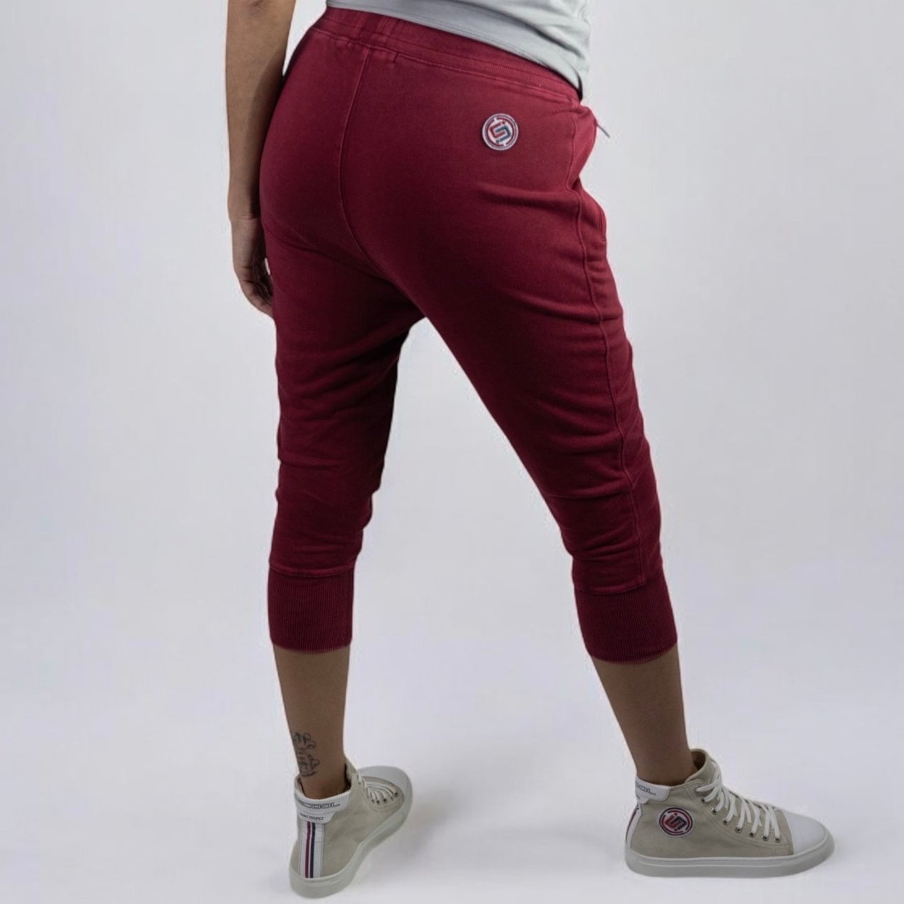 WOMEN'S SHORT PANTS