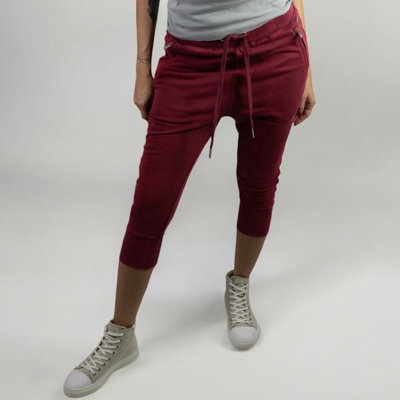 WOMEN'S SHORT PANTS