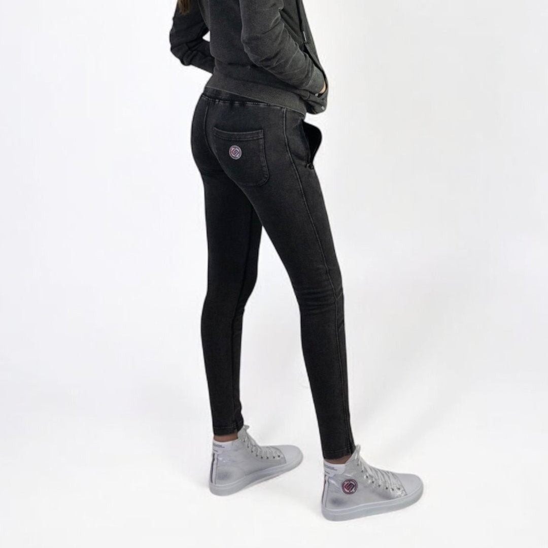 SLIM JOGGING PANTS