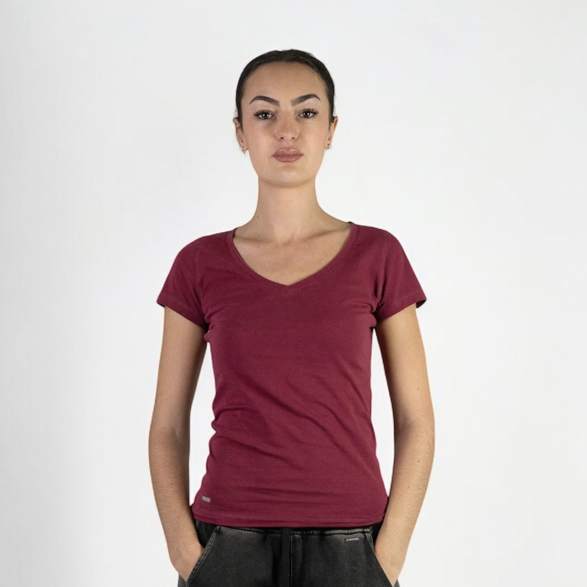Women's V-NECK SLIM FIT T-SHIRT
