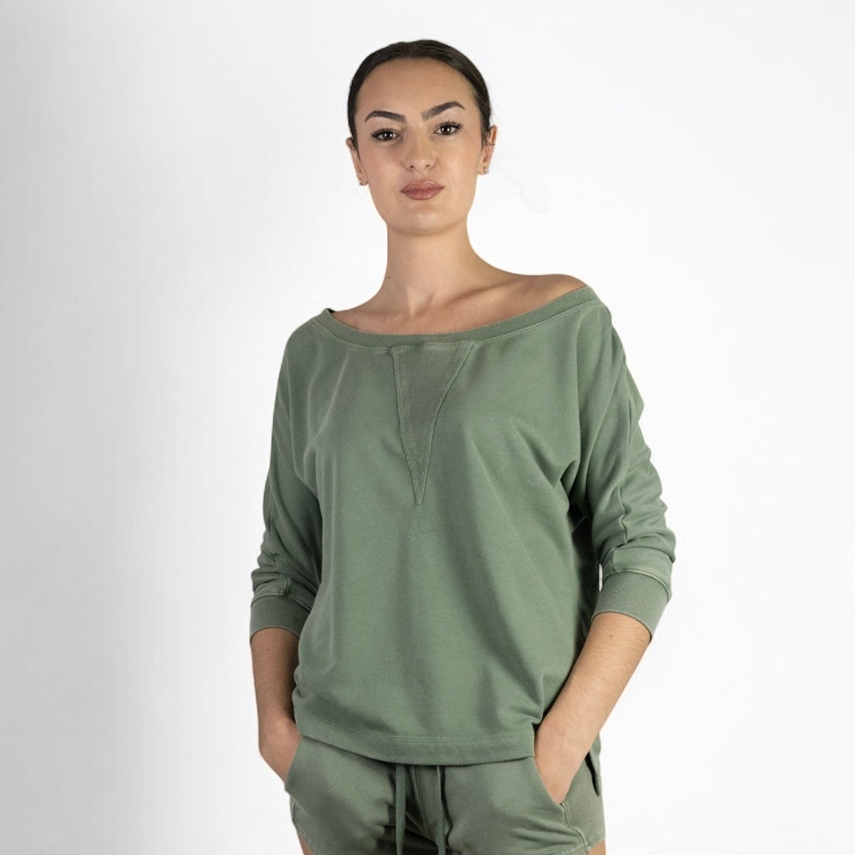 OVERSIZED SWEATSHIRT